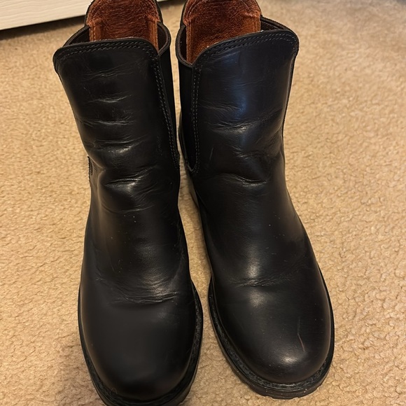 Frye SABRINA CHELSEA boots - Picture 2 of 7